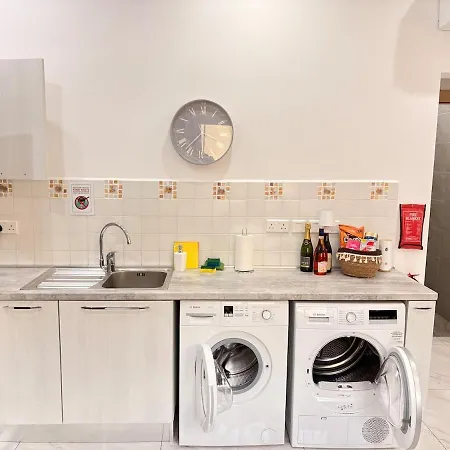 Apartment Paceville For Groups! Saint Julian's