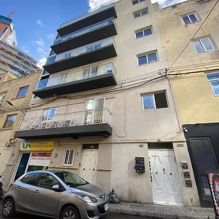 Paceville For Groups! Apartment *