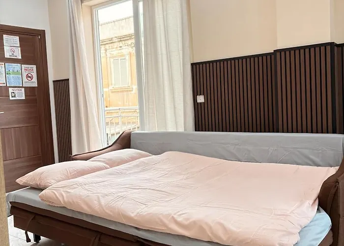 Paceville For Groups! 公寓 *