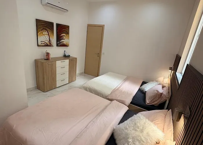 Paceville For Groups! 公寓