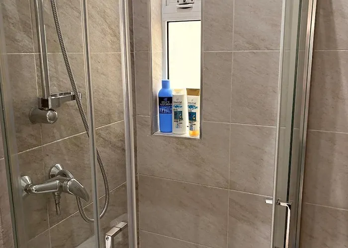 Paceville For Groups! Saint Julian's